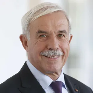 Prof. Reinhold Krämmel